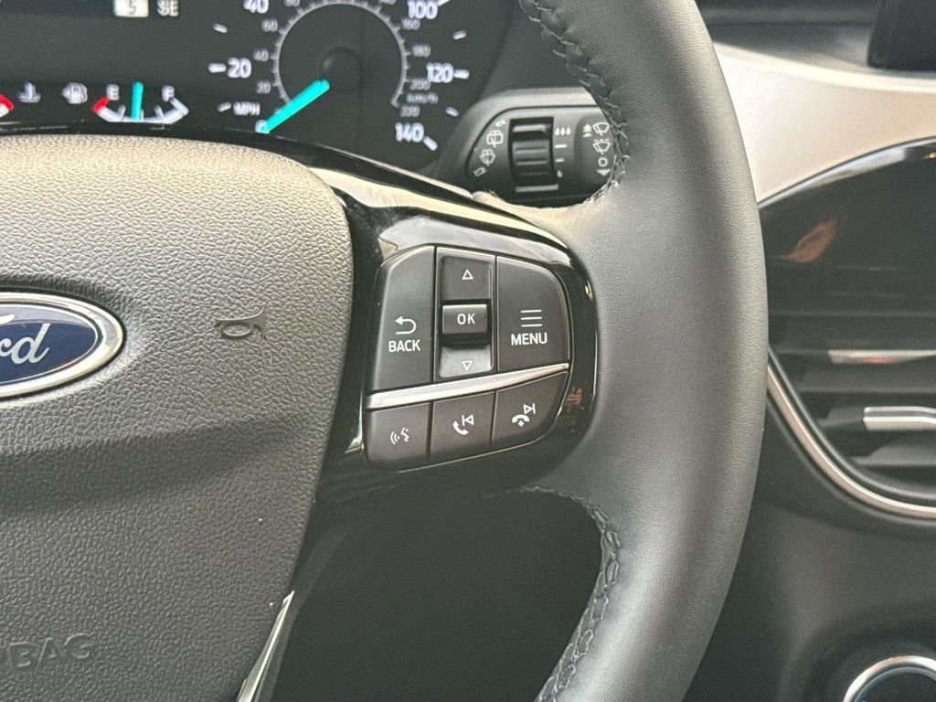 Certified 2022 Ford Escape SEL image 16