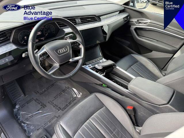 Used 2024 Audi Q8 e-tron Premium AWD/4WD image 17
