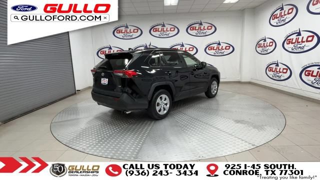 Used 2019 Toyota RAV4 LE FWD image 6
