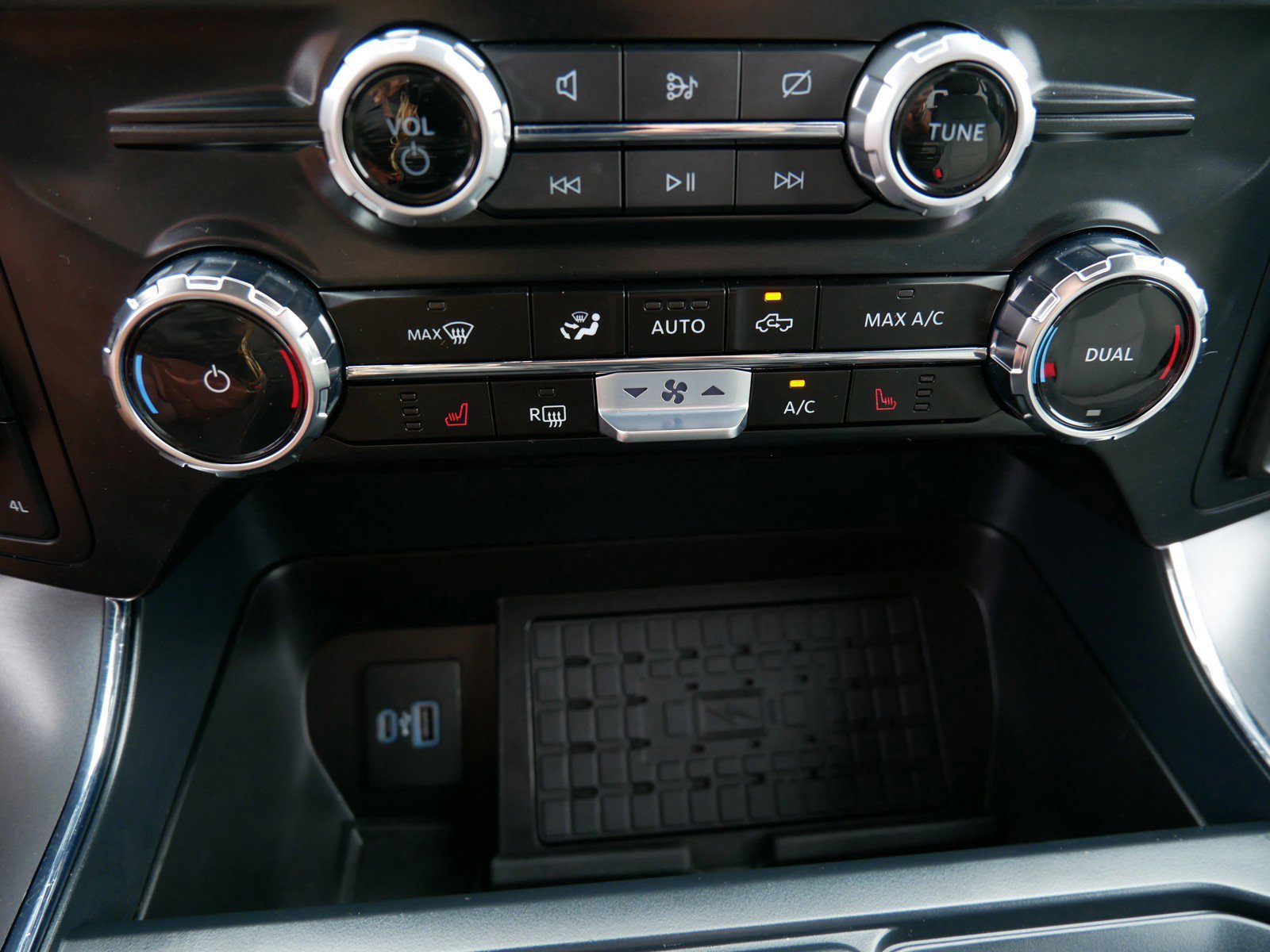 Certified 2024 Ford F150 XLT w/ Equipment Group 302A MID image 28