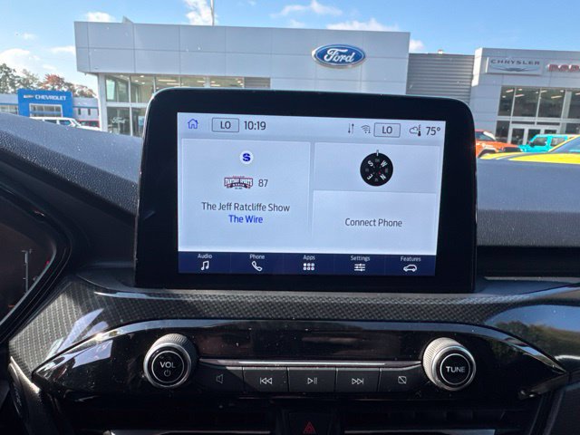 Certified 2025 Ford Escape ST-Line Select AWD/4WD image 18