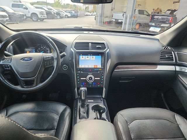 Certified 2018 Ford Explorer Limited w/ Equipment Group 301A AWD/4WD image 8