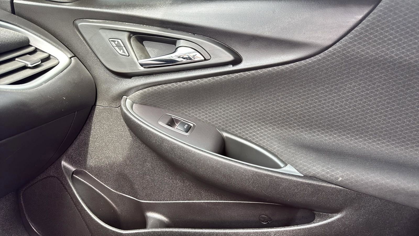 Used 2024 Chevrolet Malibu LS image 24