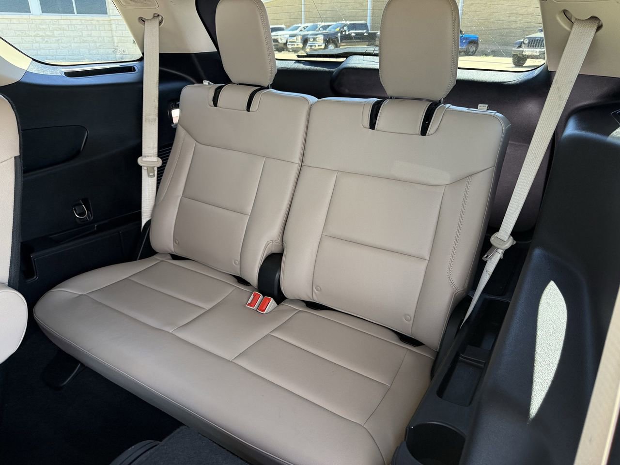 Certified 2022 Ford Explorer Limited w/ Equipment Group 301A image 28