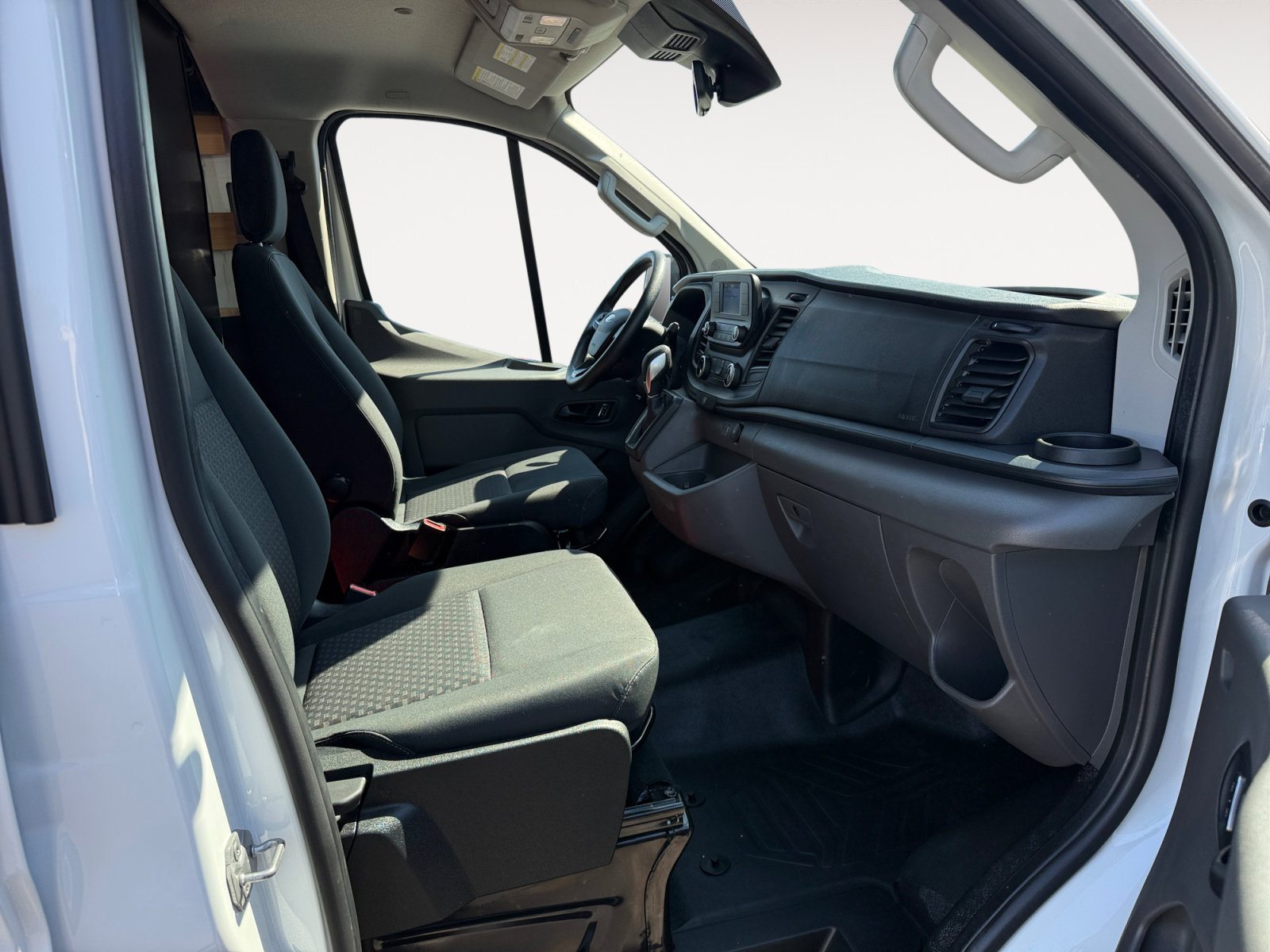 Certified 2025 Ford Transit 250 Low Roof w/ Exterior Upgrade Package RWD image 19