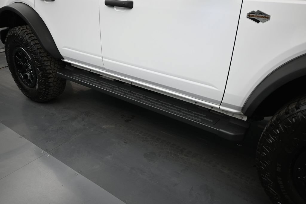 Certified 2022 Ford Bronco Wildtrak AWD/4WD image 25
