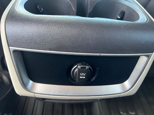 Used 2024 Kia Carnival LX FWD image 28