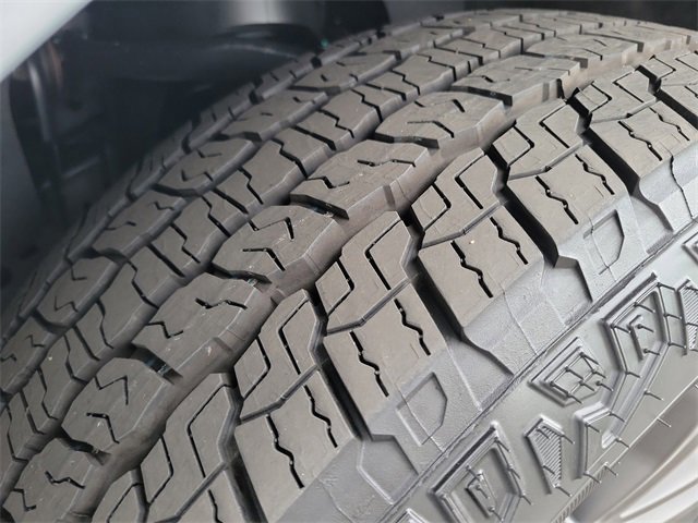 Certified 2022 Ford F150 XLT w/ Equipment Group 302A High image 29