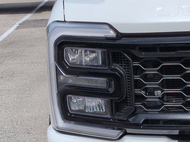 Certified 2025 Ford F250 Lariat w/ Lariat Ultimate Package AWD/4WD image 10