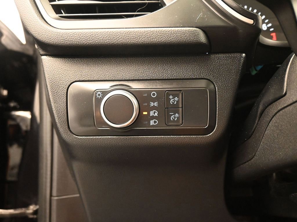 Certified 2022 Ford Escape SE image 38