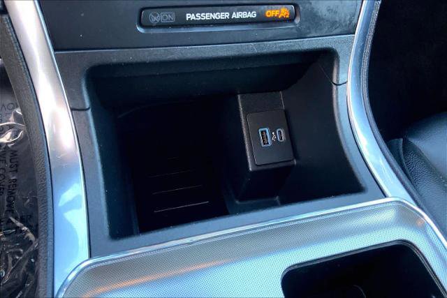 Certified 2024 Ford Edge Titanium image 34