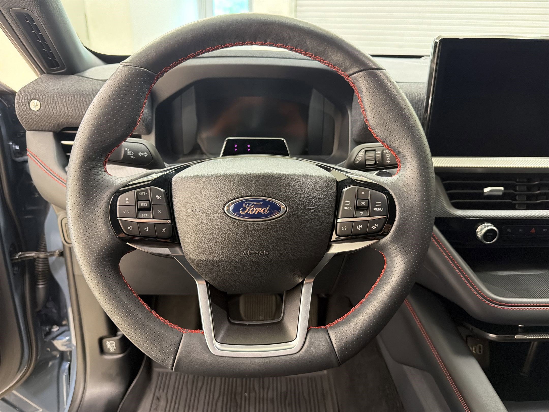 Certified 2025 Ford Explorer ST-Line RWD image 17