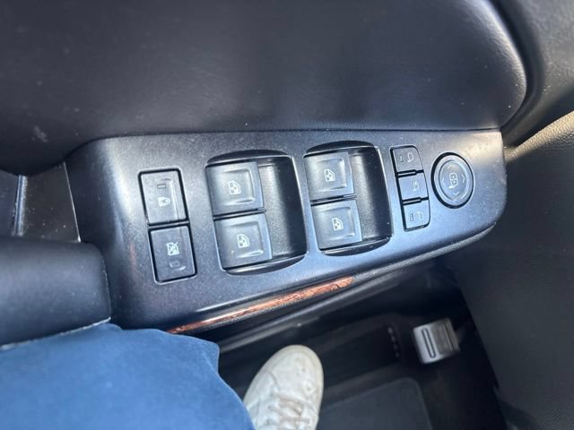 Used 2018 Chevrolet Tahoe Premier RWD image 26