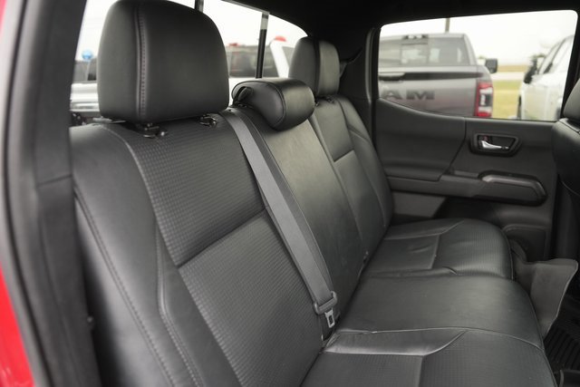 Used 2021 Toyota Tacoma TRD Off-Road image 17