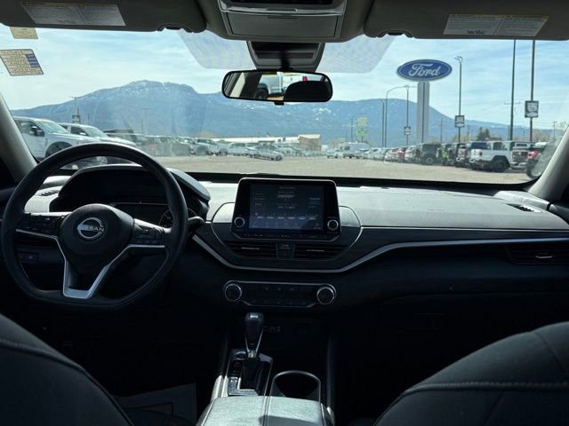 Used 2024 Nissan Altima 2.5 SV image 19