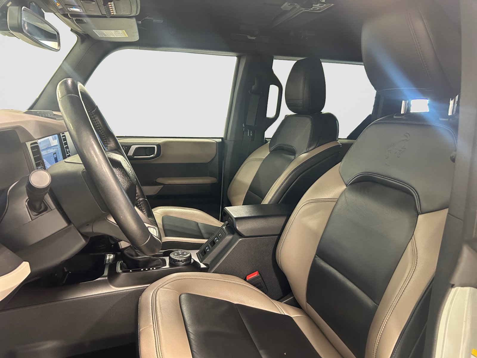 Certified 2022 Ford Bronco Wildtrak AWD/4WD image 12