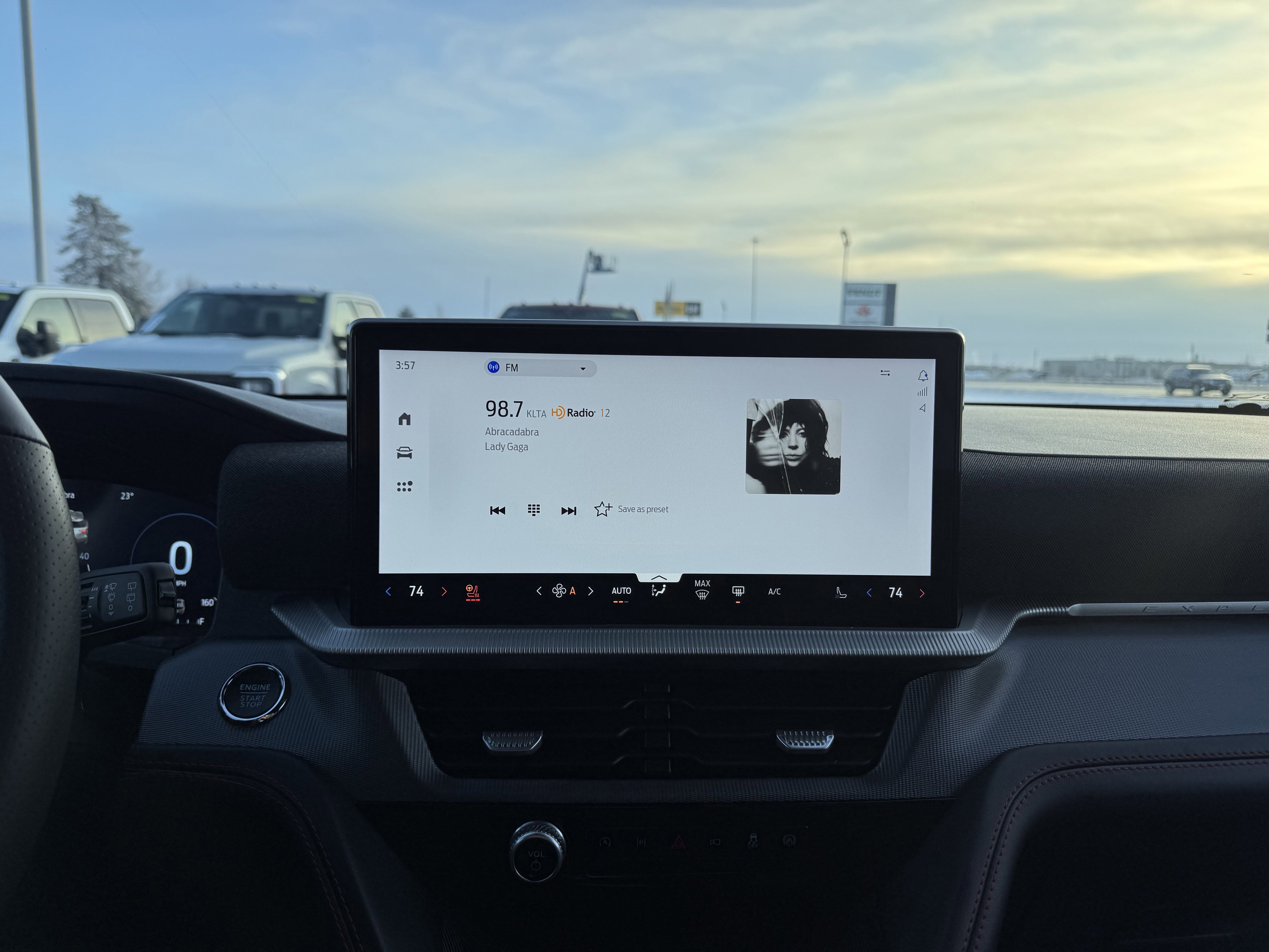 Certified 2025 Ford Explorer ST-Line image 10