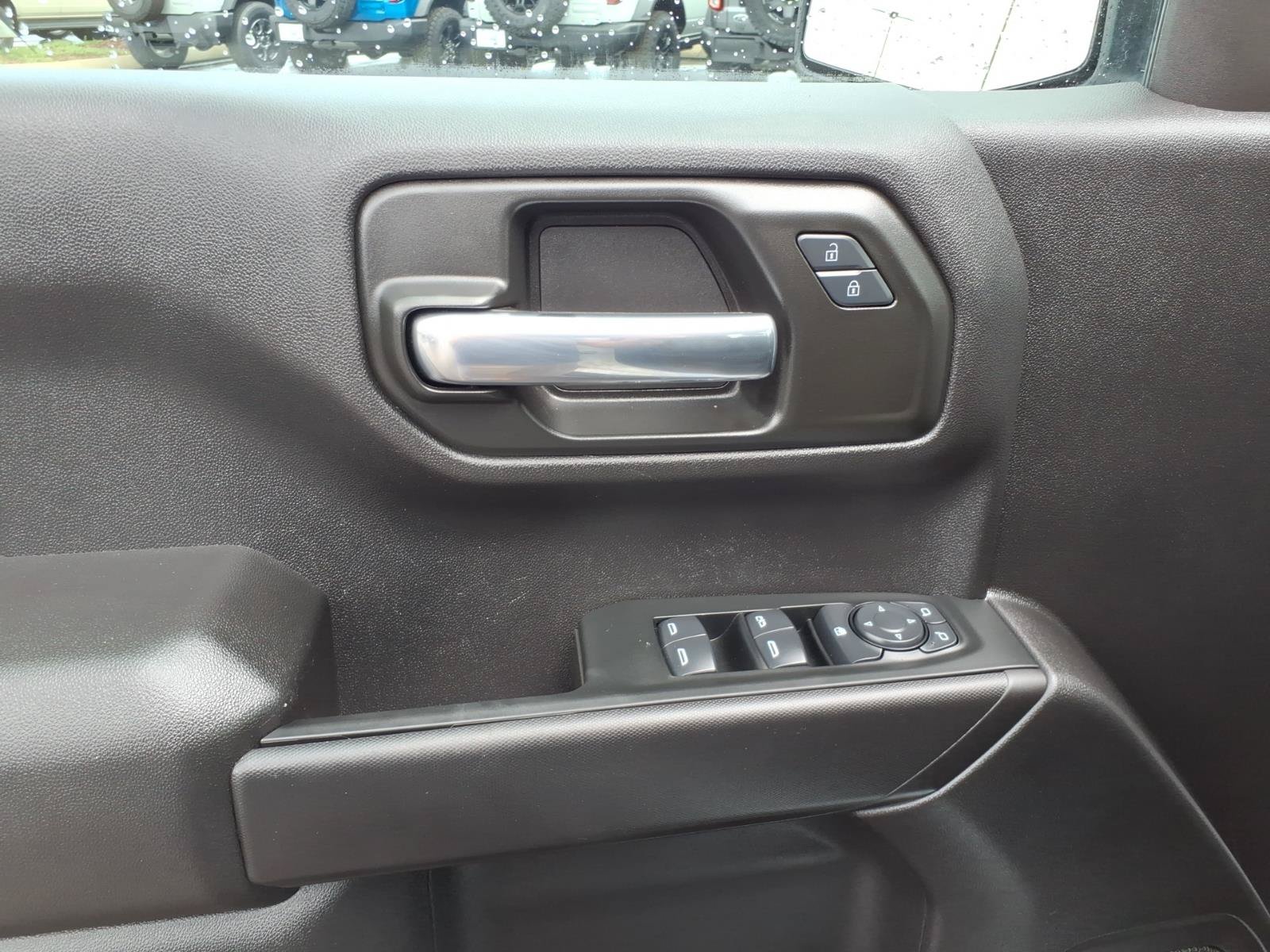 Used 2024 GMC Sierra 1500 Pro w/ Pro Value Package AWD/4WD image 11