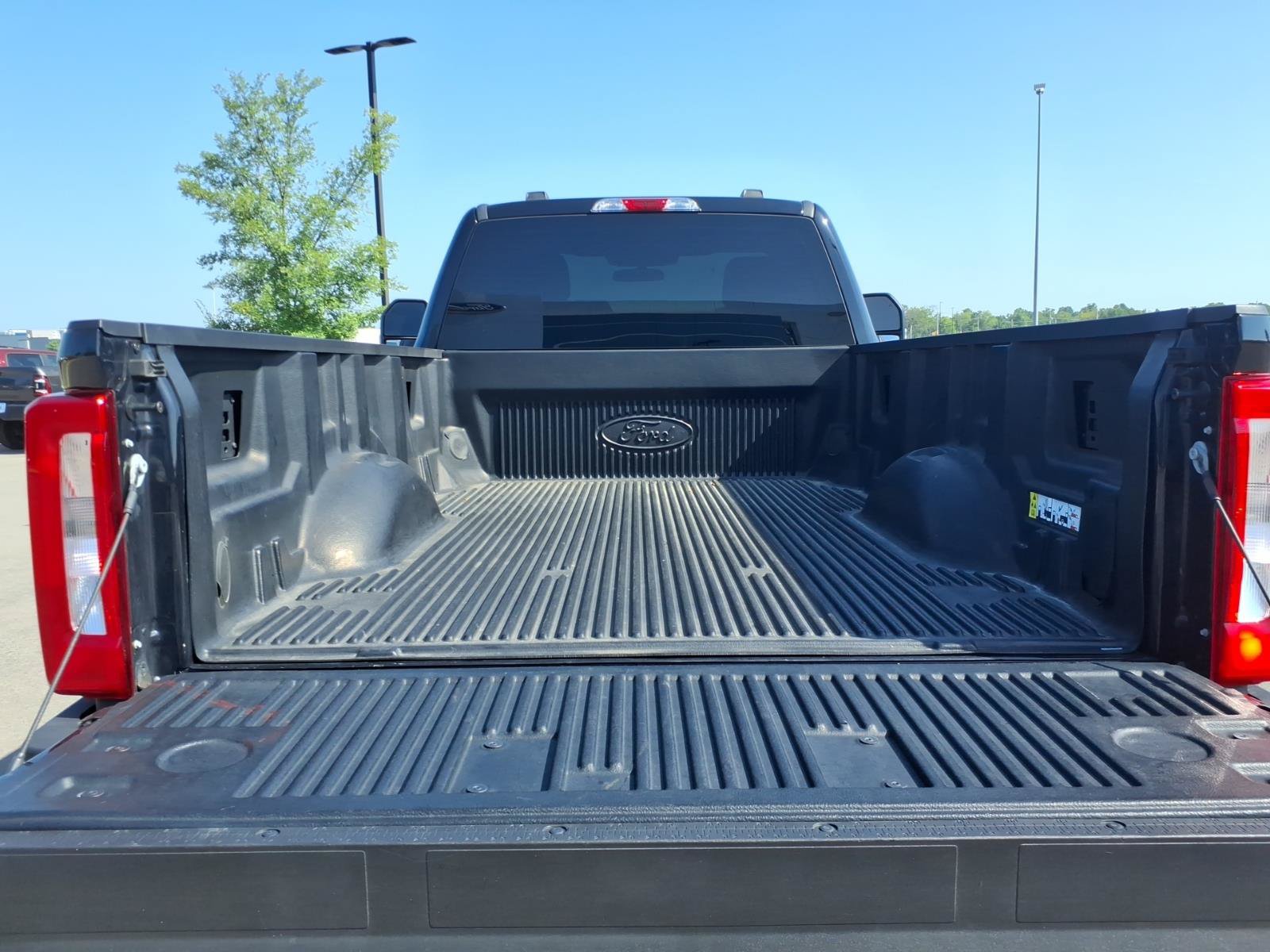 Certified 2024 Ford F250 XLT w/ Snow Plow Prep Package AWD/4WD image 16