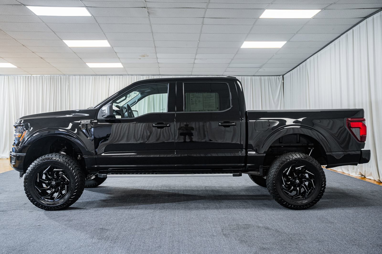 Certified 2025 Ford F150 XLT w/ Equipment Group 301A Standard AWD/4WD image 5