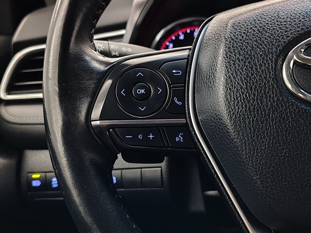 Used 2018 Toyota Camry XSE FWD image 37