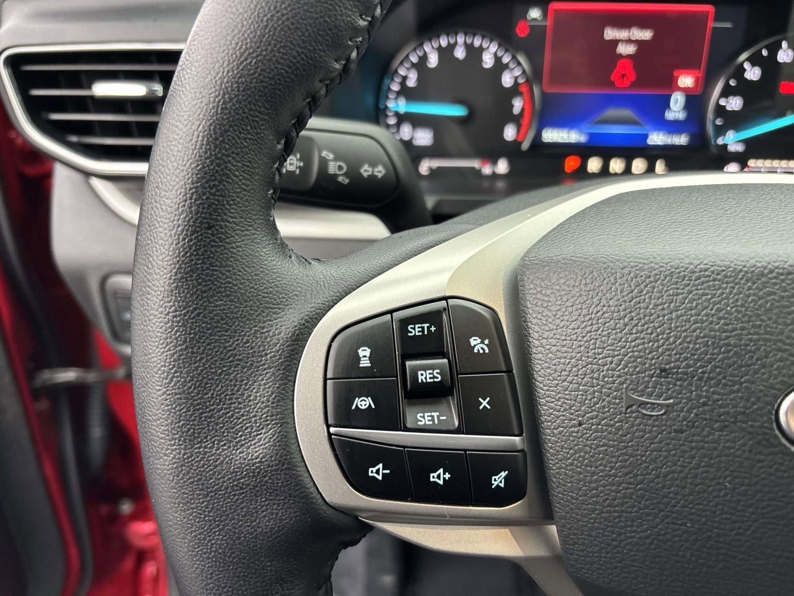 Certified 2022 Ford Explorer XLT w/ Equipment Group 202A image 19