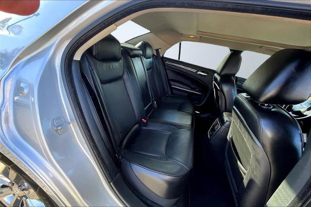 Used 2019 Chrysler 300 Limited image 29