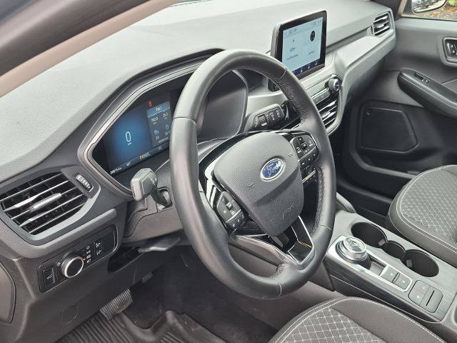 Certified 2023 Ford Escape Active AWD/4WD image 10