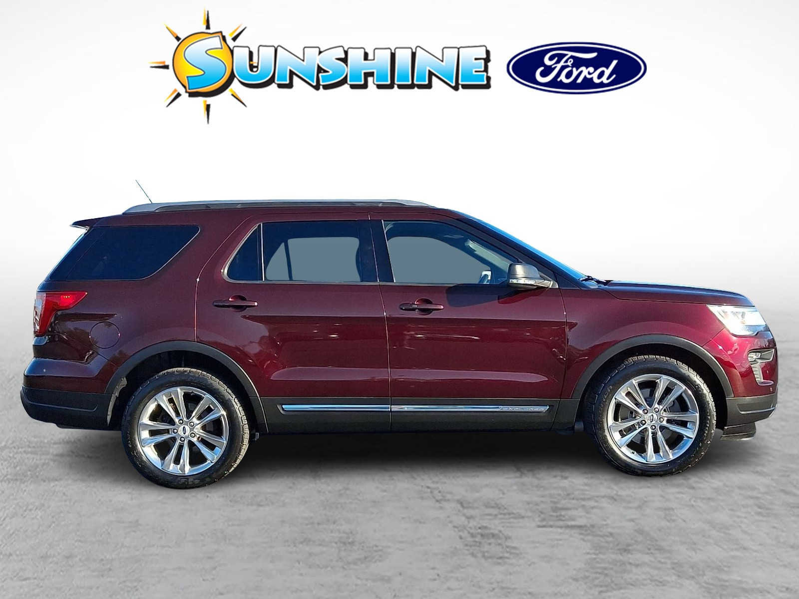 Certified 2019 Ford Explorer XLT w/ Equipment Group 202A image 5