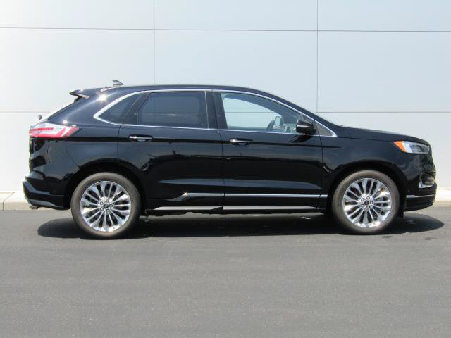 Certified 2023 Ford Edge Titanium w/ Equipment Group 301A AWD/4WD image 4