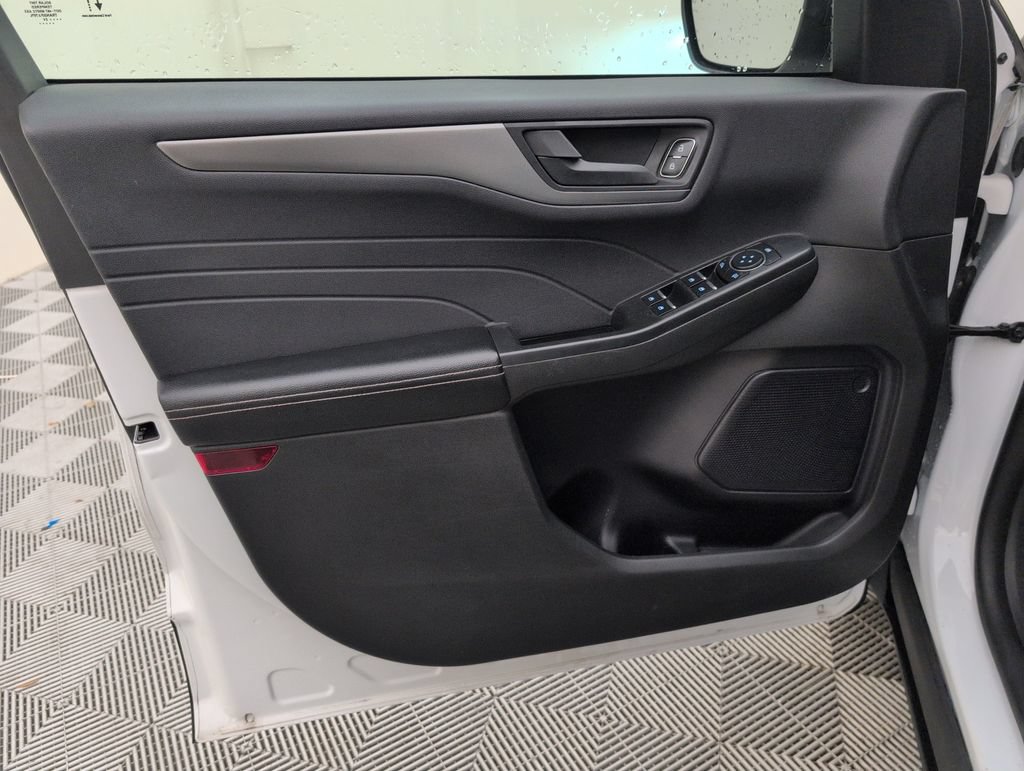 Certified 2024 Ford Escape Active FWD image 30