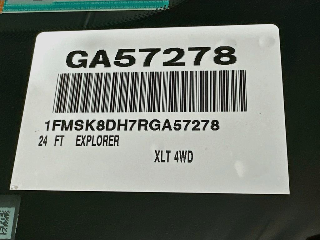 Certified 2024 Ford Explorer XLT w/ Equipment Group 202A AWD/4WD image 10