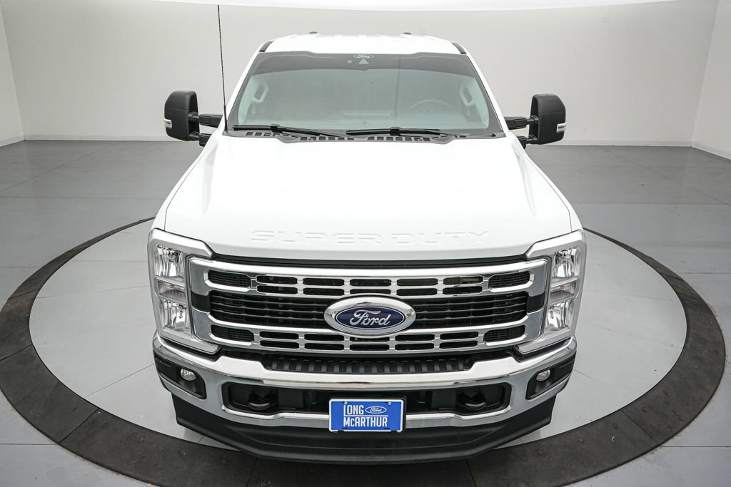 Certified 2025 Ford F250 XLT w/ FX4 Off-Road Package AWD/4WD image 10