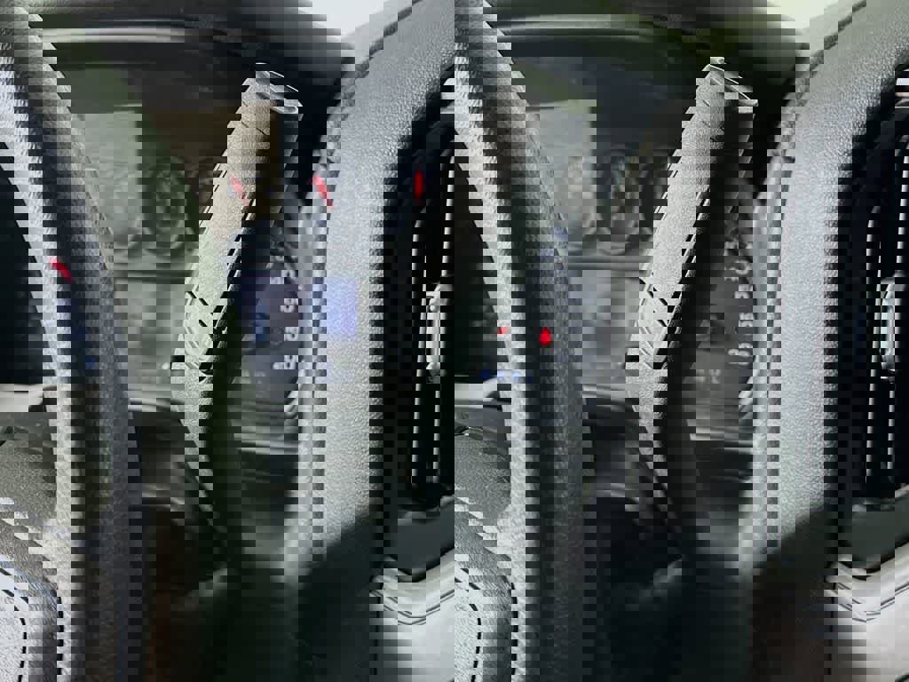 Used 2020 GMC Sierra 1500 4x4 Crew Cab image 17