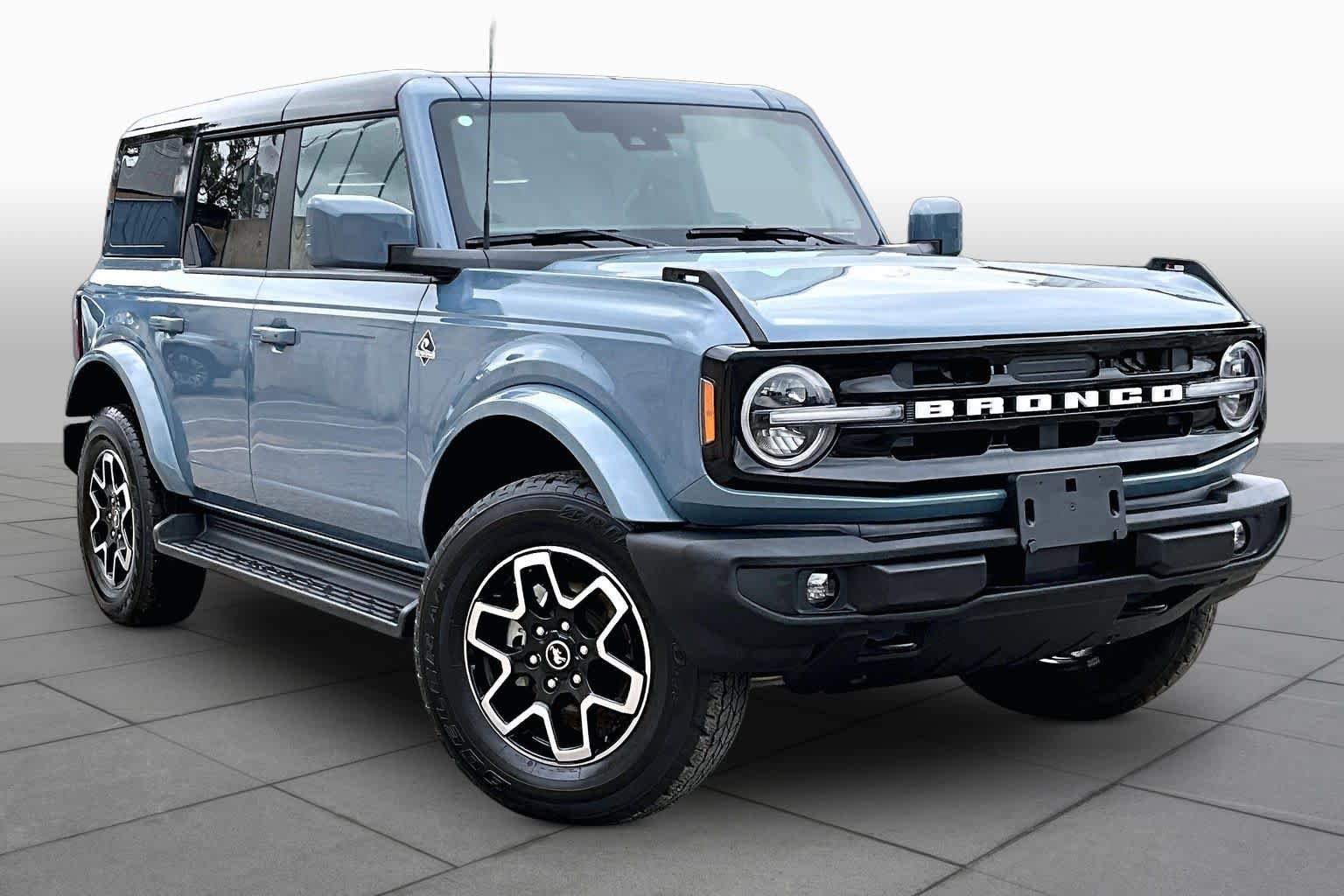 Certified 2025 Ford Bronco Outer Banks AWD/4WD image 3
