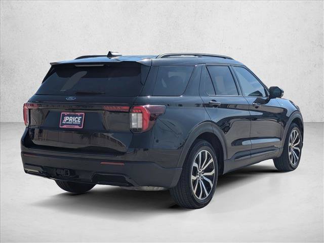 Certified 2025 Ford Explorer ST-Line w/ Premium Package RWD image 5