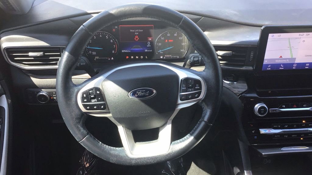 Certified 2022 Ford Explorer Limited w/ Equipment Group 301A image 20