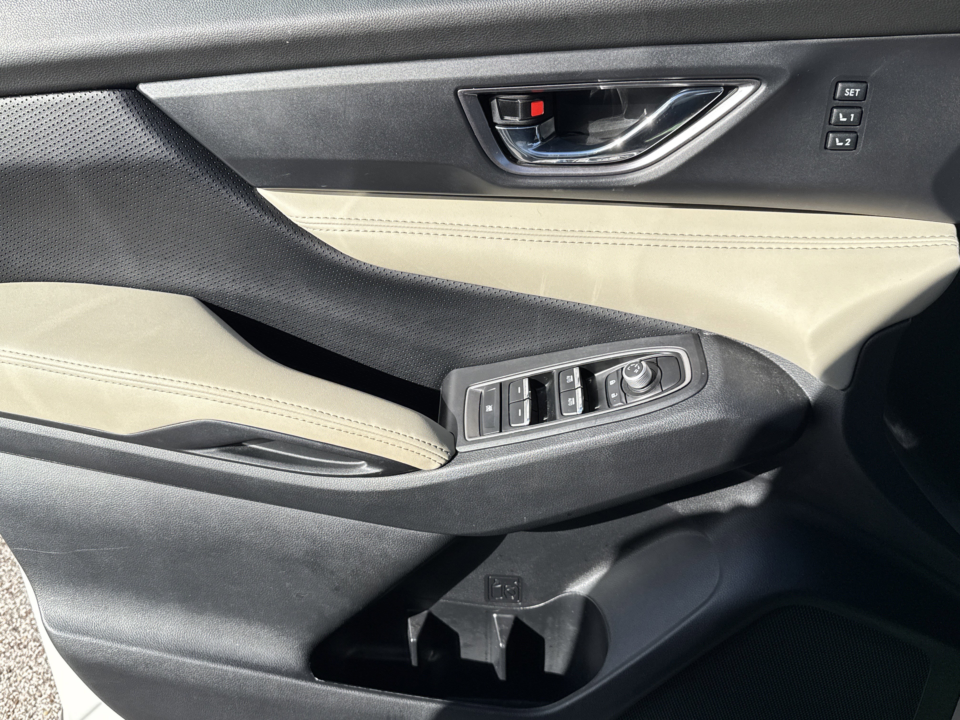 Used 2021 Subaru Ascent Limited image 14