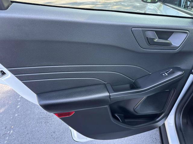Certified 2025 Ford Escape Active w/ Cold Weather Package AWD/4WD image 10