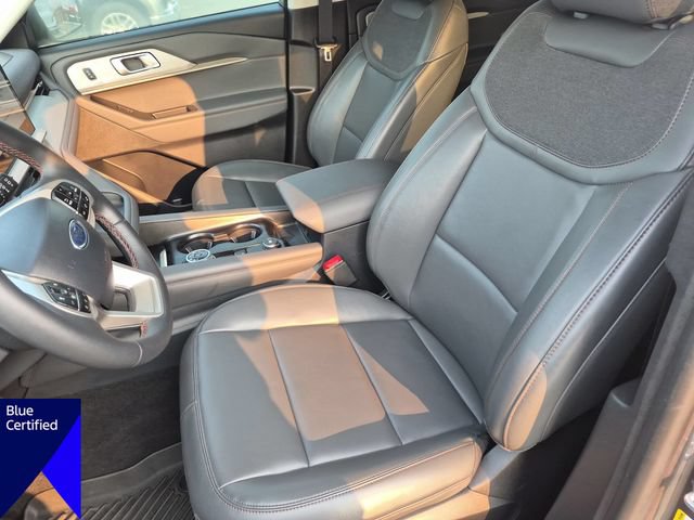 Certified 2025 Ford Explorer Active w/ Active Comfort Package RWD image 15