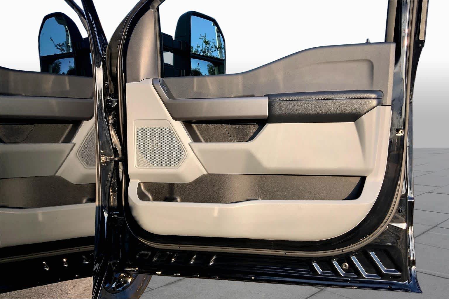 Certified 2024 Ford F250 XL w/ STX Appearance Package AWD/4WD image 23