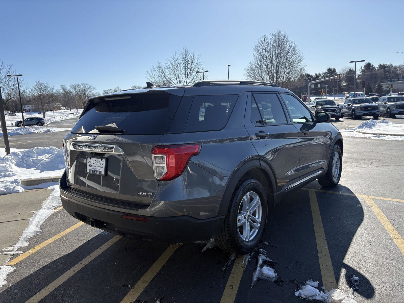 Certified 2023 Ford Explorer XLT w/ Class IV Trailer Tow Package image 6