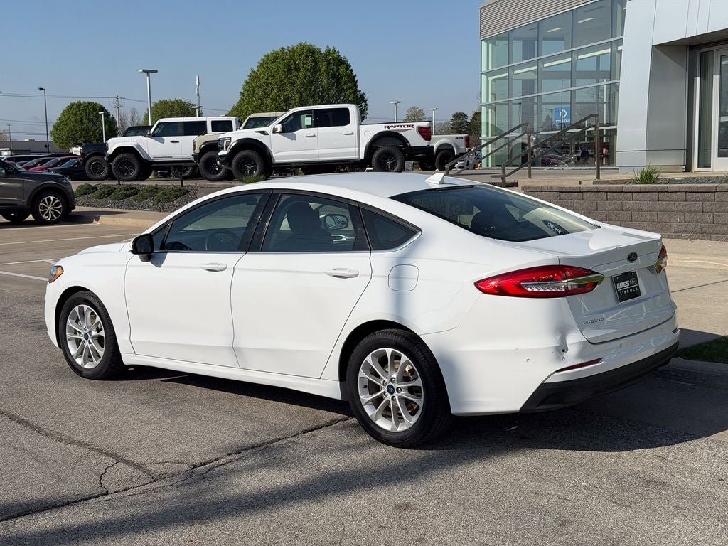 Certified 2020 Ford Fusion SE FWD image 3