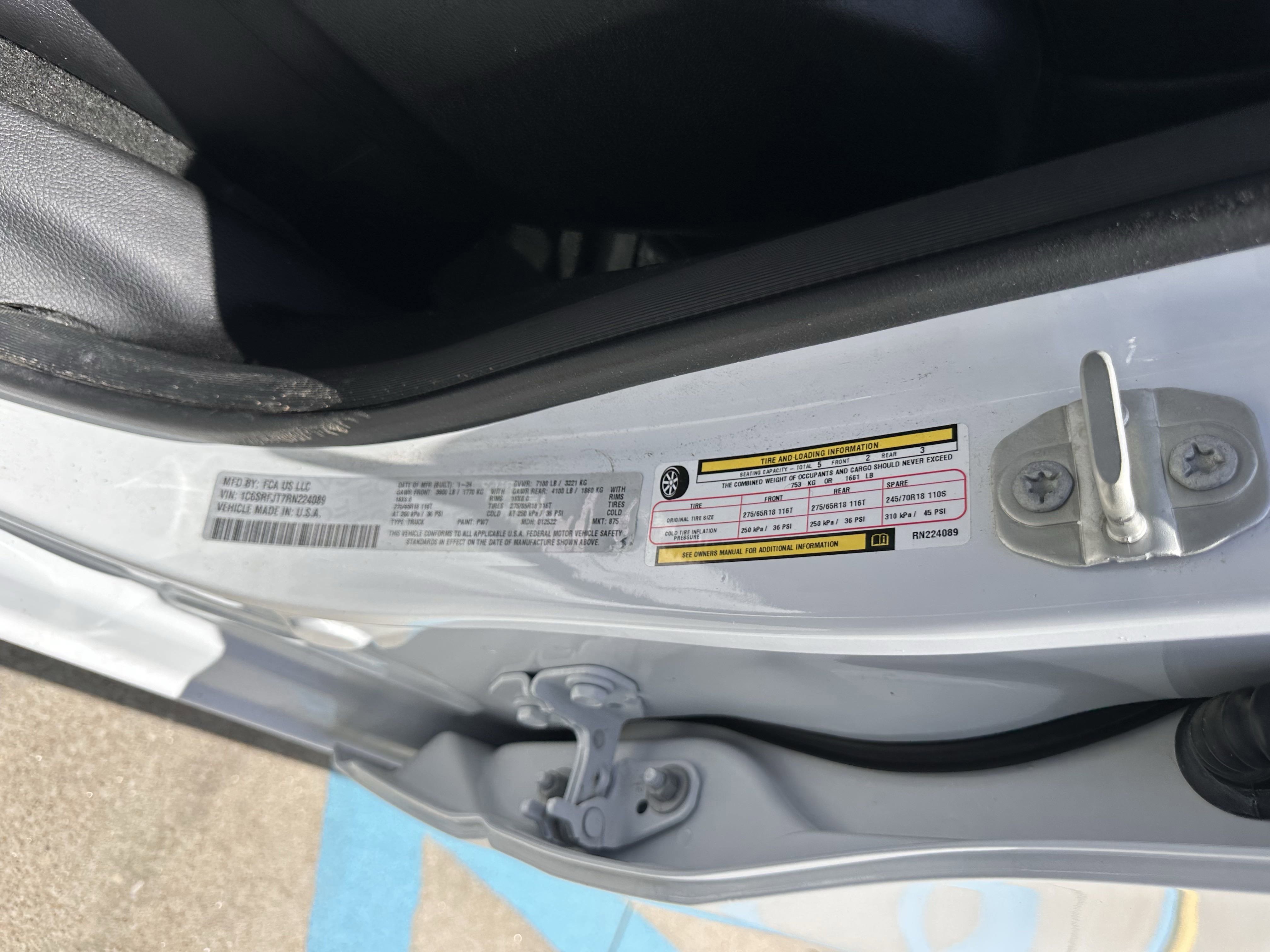 Used 2024 RAM 1500 Laramie image 46