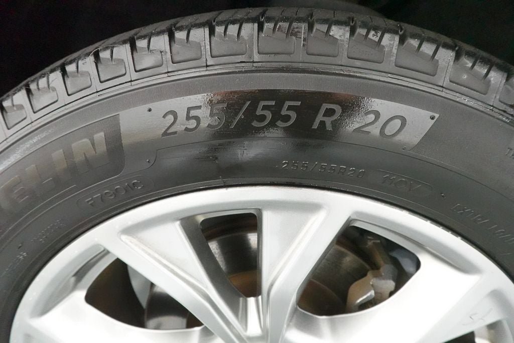 Certified 2023 Ford Explorer Limited AWD/4WD image 37