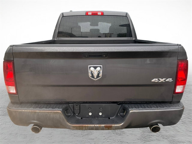 Used 2018 RAM 1500 Express AWD/4WD image 3