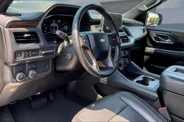 Used 2023 Chevrolet Suburban High Country RWD image 23