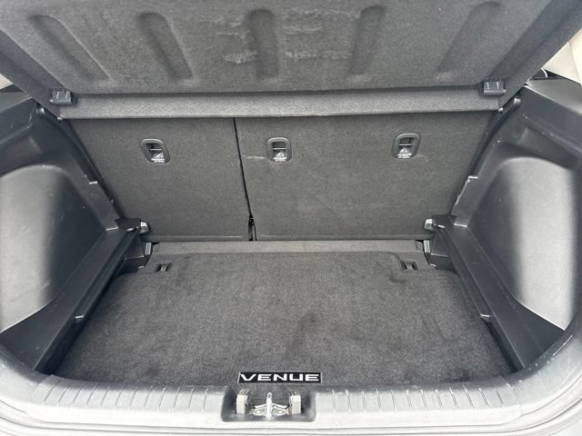 Used 2024 Hyundai Venue Limited FWD image 36
