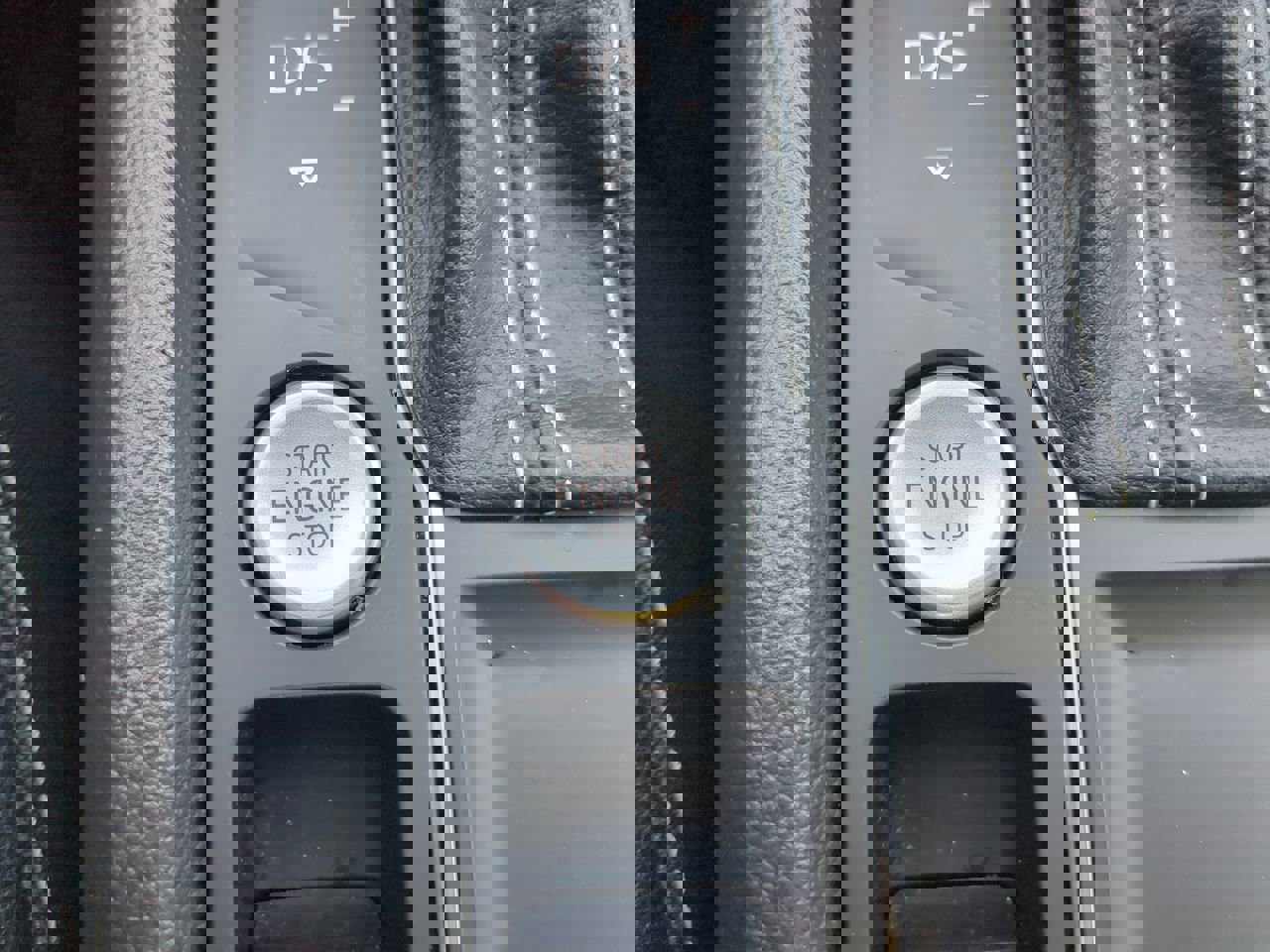 Used 2023 Volkswagen Atlas SE w/ Panoramic Sunroof Package image 26