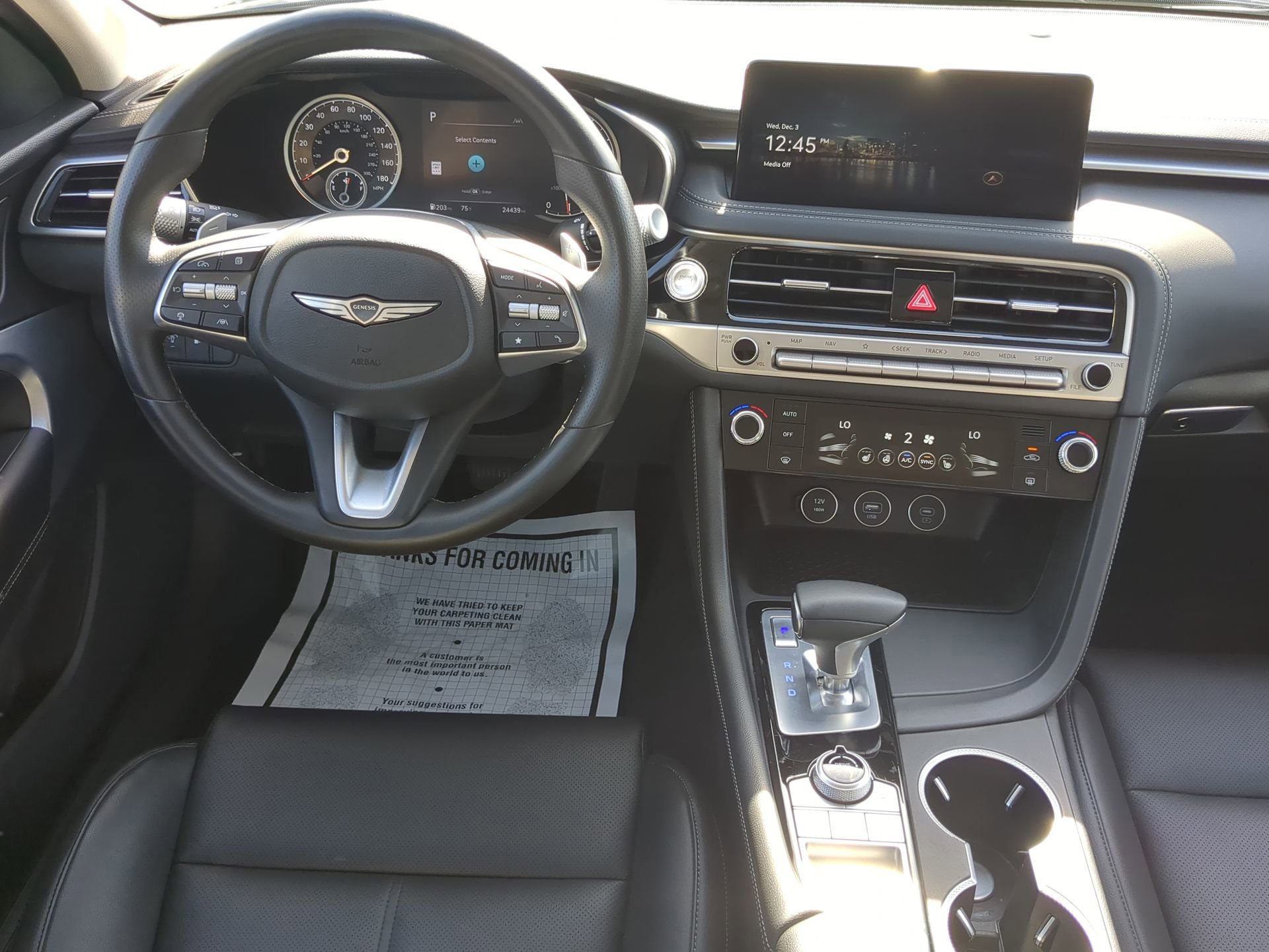 Used 2025 Genesis G70 2.5T image 42